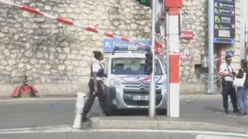  Две дами бяха съдбовно прободени с нож в Марсилия при евентуален терористичен акт 