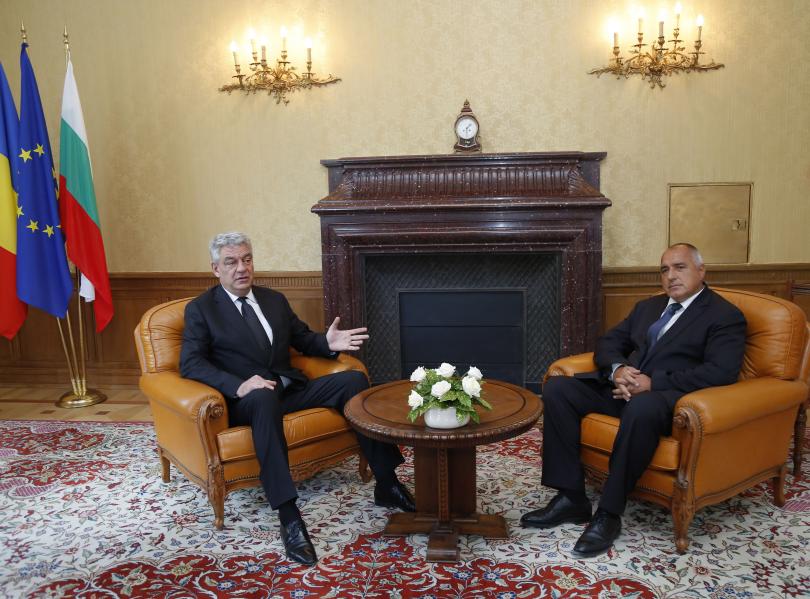 В двореца Евксиноград край Варна правителствата на България и Румъния