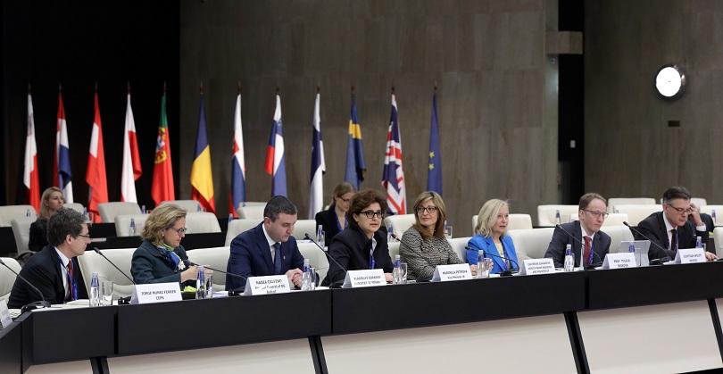 Еврокомисарят по бюджет и човешки ресурси Гюнтер Йотингер пристига в