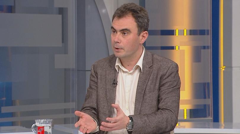 В студиото на Още от деня председателят на комисията за