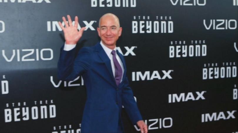 Черният петък направи най богатия човек в света още по богат След