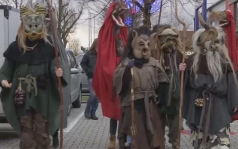 Германските роднини на нашите кукери наричани перхтен вече обикалят за