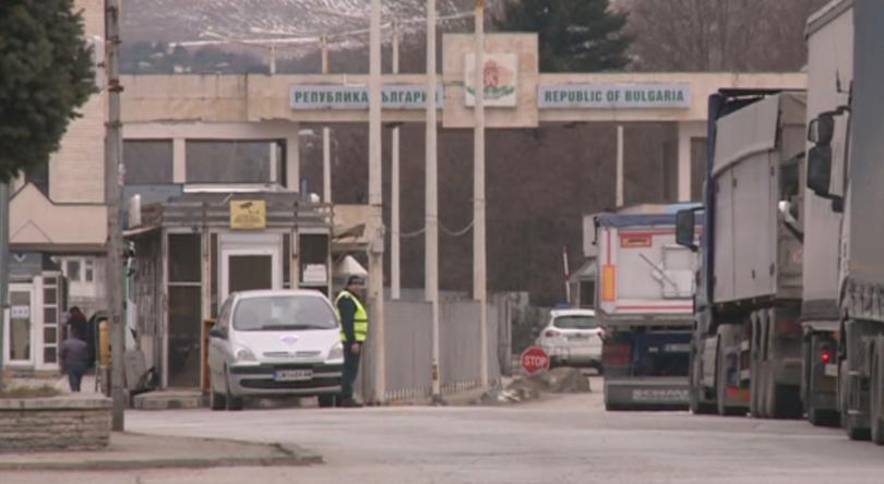 Гранични полицаи излизат отново на протест в деня на професионалния