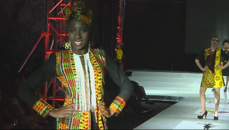 Първото дефиле беше една от най известните туристически забележителности на страната