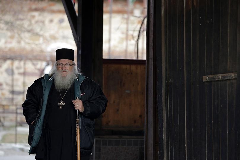 Къде е пресечната точка между благотворителността църквата и един много