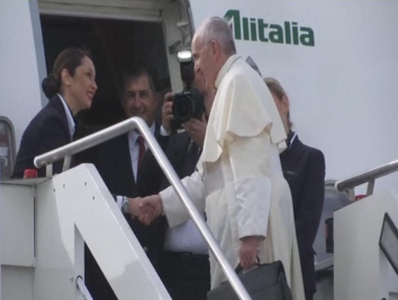 Папа Франциск пристига тази вечер на историческо посещение в Обединените