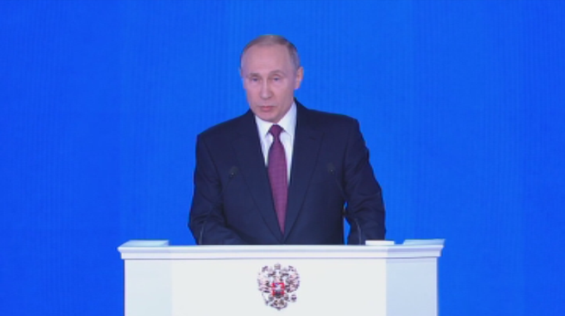 Руският президент Владимир Путин огласява своето традиционно послание към двете