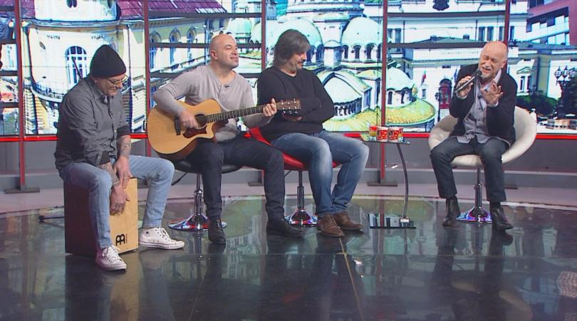 Покана за таен концерт ни отправиха момчетата от група Сигнал