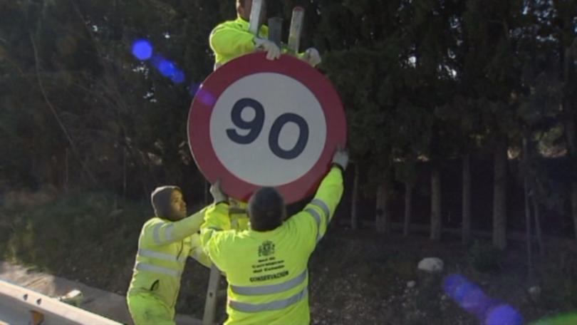 Австрия ще разреши пробно на шофьорите да завиват надясно на