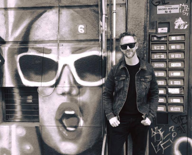  Том живее повече от 10 години в София 