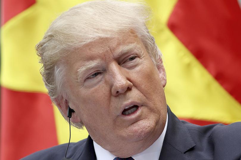 Американският президент Доналд Тръмп приключва обиколката си в Азия с