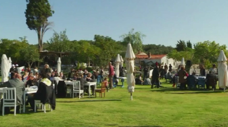 В Турция скочиха цените в кафенетата и ресторантите а същевременно