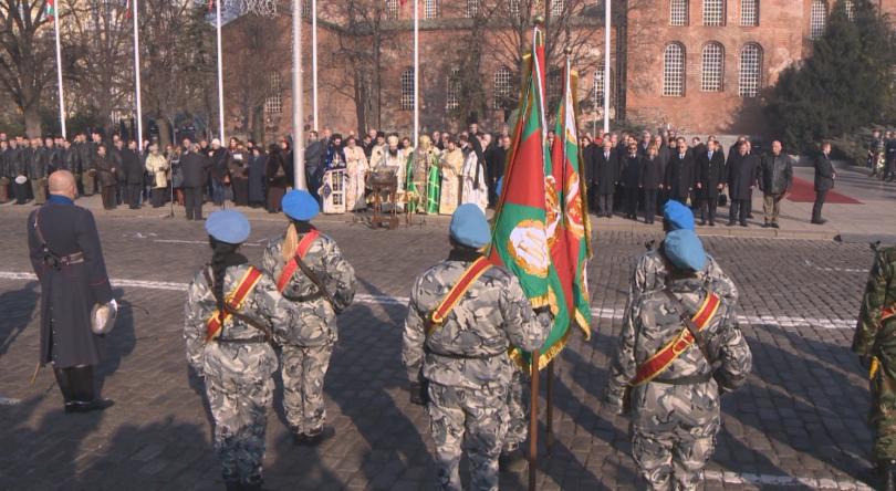 Отслужена бе литургия за Богоявление в храм паметника Свети Александър Невски