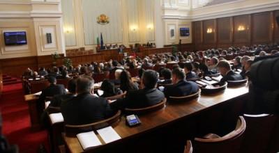 Парламентът гласува за нов външен дълг от 16 милиарда лева