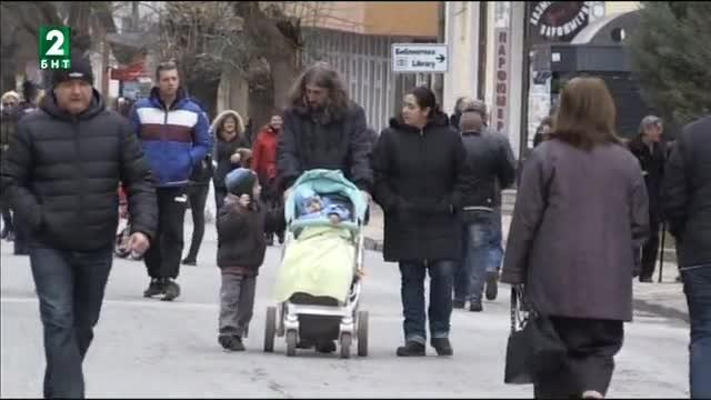 100 бебета по-малко са се родили в Кюстендилско през миналата година