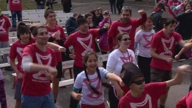Пижо и Пенда бягат в полза на бежанците