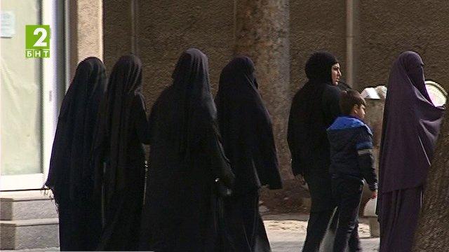 Забраняват бурките и в Пловдив?