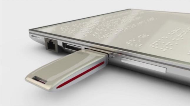 Млади българи създадоха таблет за незрящи