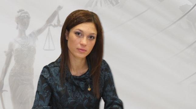 Секретарят на комисията за борба с трафика на хора обвинена за престъпления по служба