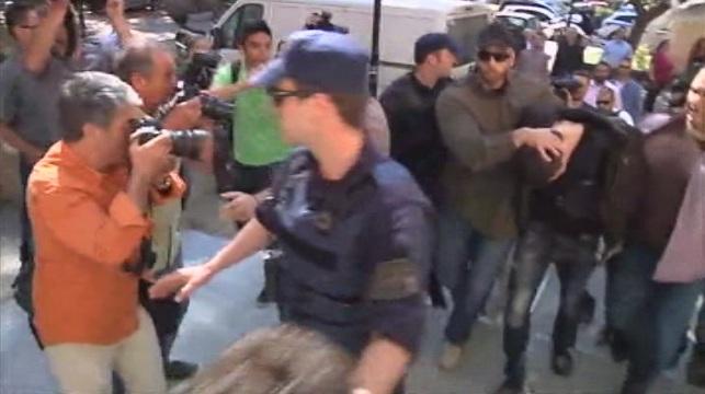 Разследване в Гърция на убийството на 4-годишното момиченце