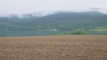 Наторяват вододайната зона около яз. Йовковци, съобщи зрител на БНТ