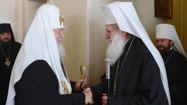 Среща между Патриарх Неофит и Патриарх Кирил в българското посолство в Москва