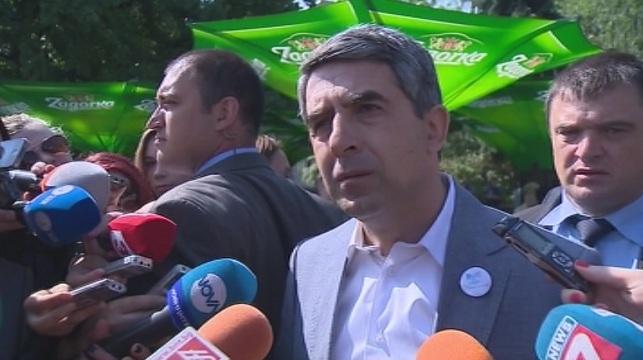 Президентът: Възможно е парламентът да не одобри всички въпроси за референдума