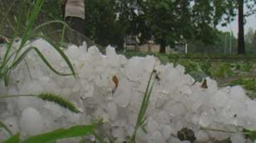 Засега няма сигнали за щети от градушката