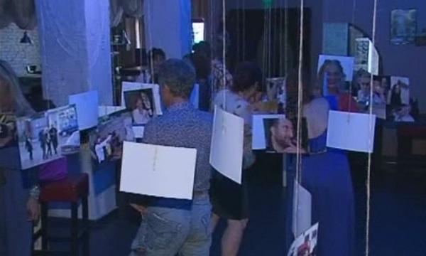 „Висящите новини”