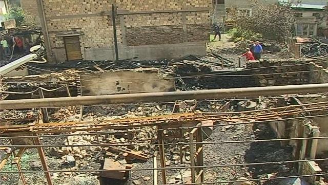 Пожар в Ракитово остави 8 семейства без подслон