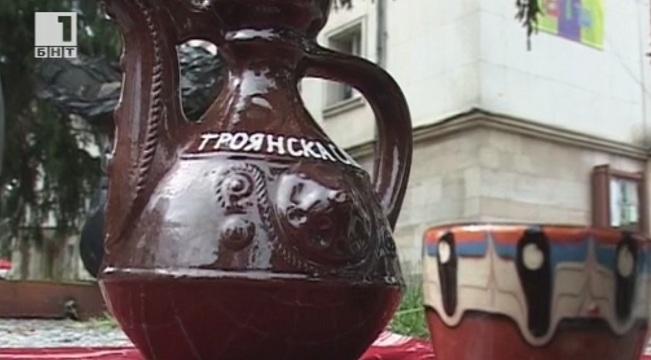 Празник на сливовата ракия в Троян