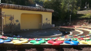 Разбит път до развлекателен парк във Врачанския балкан