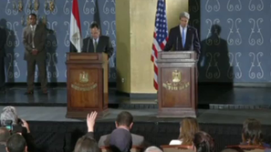 Кери на изненадваща визита в Египет