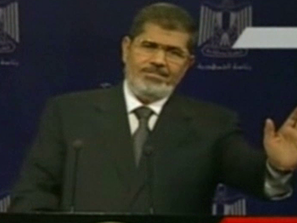 Отложиха процеса срещу Морси