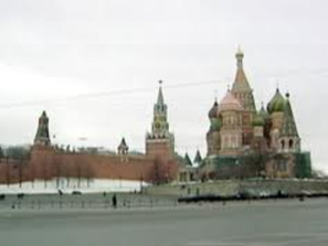руски художник закова тестисите червения площад