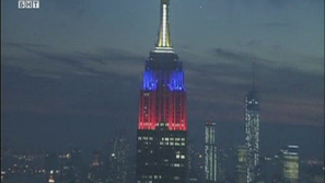 Емпайър Стейт Билдинг в цветовете на Филипините