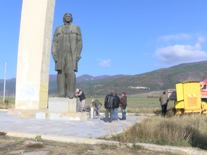 възстановяват паметника димитър благоев