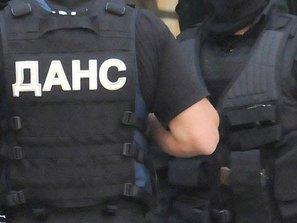 екстрадират бежанци заплаха националната сигурност