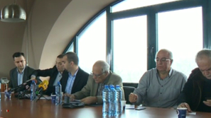 Политическият ноември