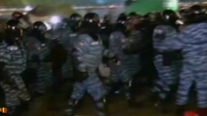 Десетки ранени при проевропейския протест в Украйна