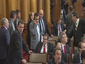 извънредно заседание парламентът продължава гласуване бюджет 2014