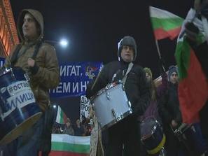 протестът ден 182