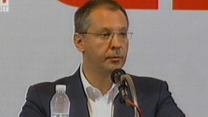 Премиерът и лидер на БСП Сергей Станишев поиска вот на доверие