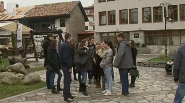 Студентите потеглиха за зимните курорти за празника