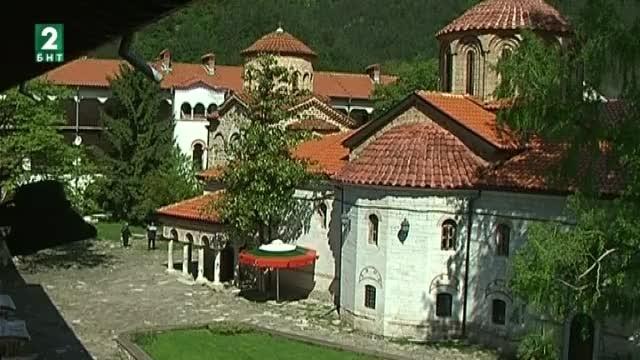 Боядисаха 5000 яйца в Бачковския манастир