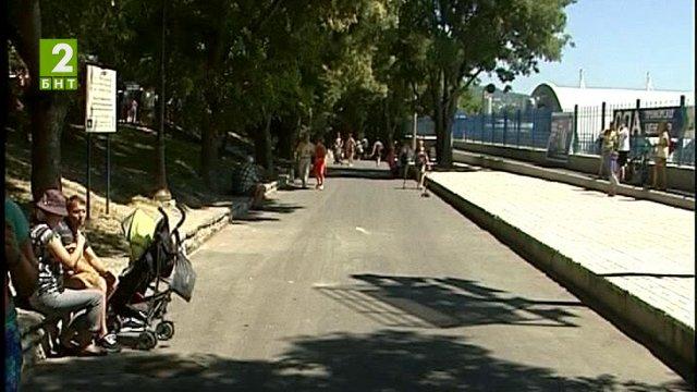 Без автомобили на крайбрежната алея във Варна