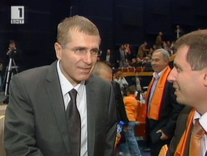 Запорираха имоти на Ковачки за 143 млн. лева