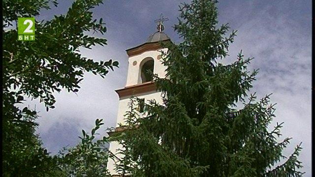 Събират средства за ремонт на храма в Сушица