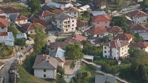 Учителите от с. Гьоврен без заплати