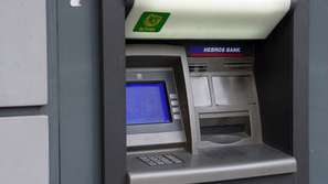 Арестуваха престъпна група, източваща кредитни карти в чужбина